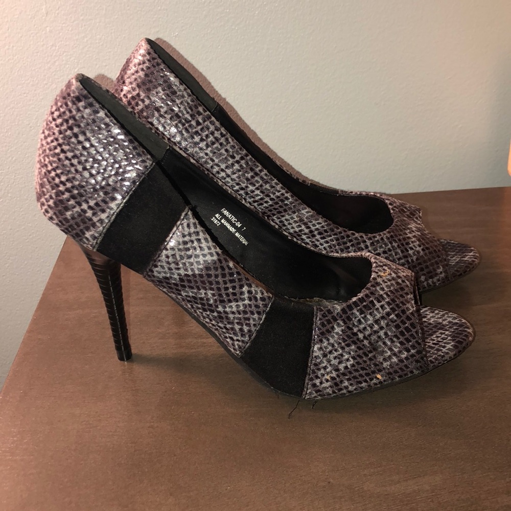 Snake print heels!